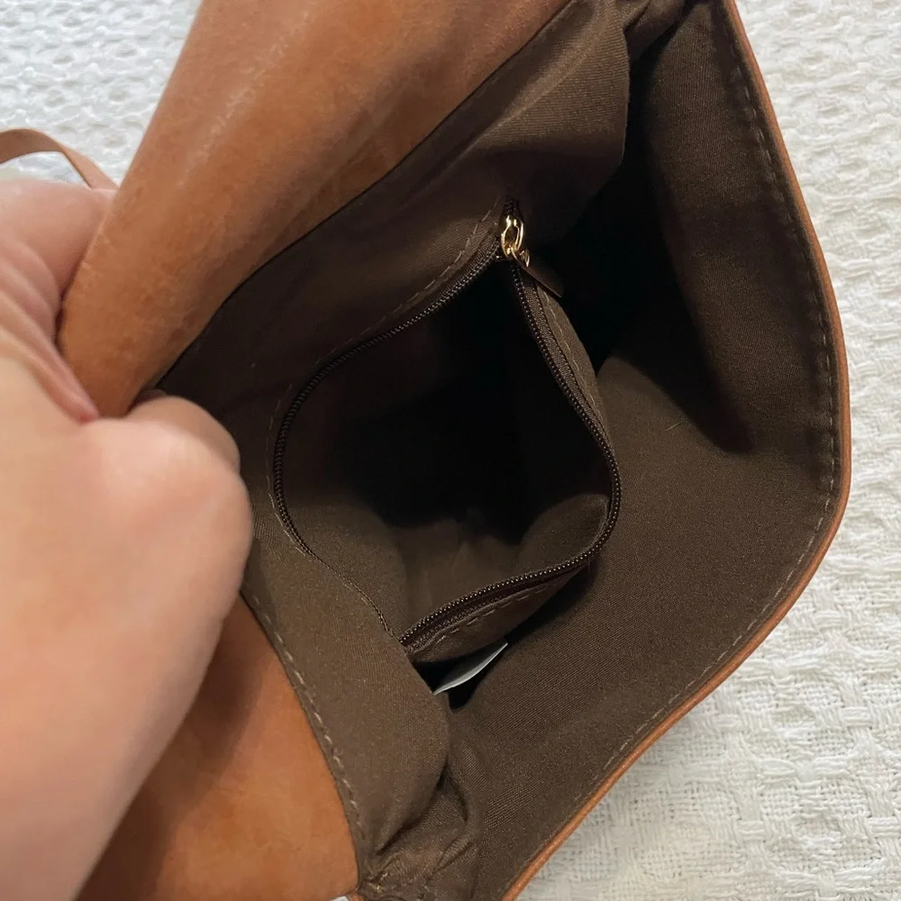 Elegant‎ Tan Crossbody Bag